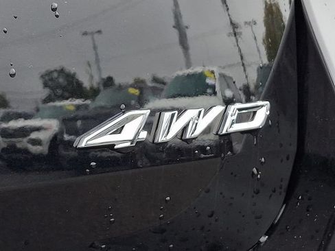 Certified 2025 Ford Explorer ST-Line AWD/4WD image 32
