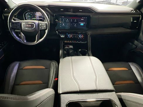 Used 2023 GMC Sierra 1500 AT4 w/ Technology Package image 30