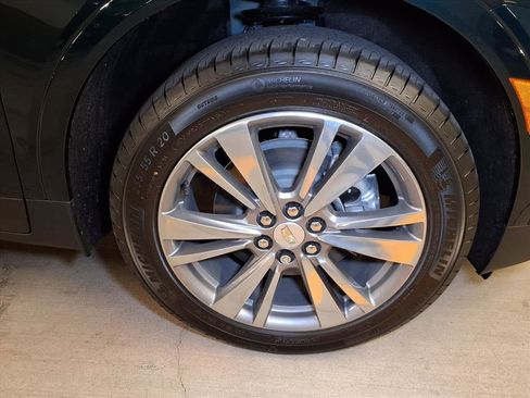 Used 2025 Cadillac XT5 Premium Luxury image 5