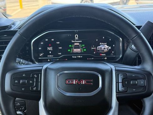 Used 2025 GMC Sierra 1500 Elevation AWD/4WD image 9