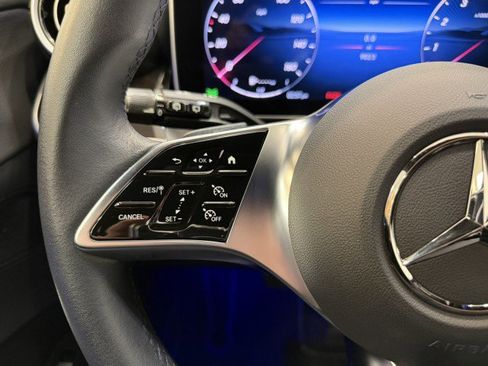 Certified 2025 Mercedes-Benz GLC 300 image 22