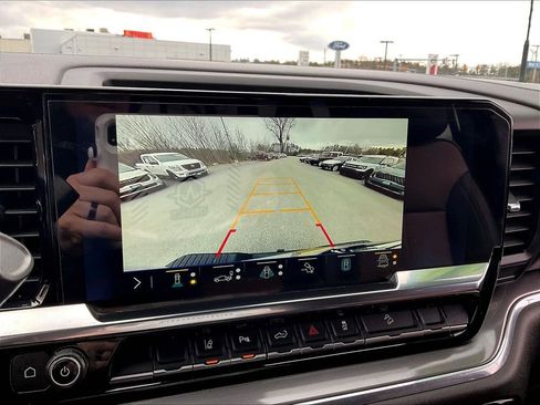 Used 2024 Chevrolet Silverado 2500 High Country w/ High Country Premium Package image 18