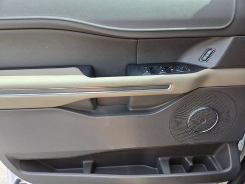 Used 2018 Ford Expedition XLT w/ Equipment Group 201A AWD/4WD image 37