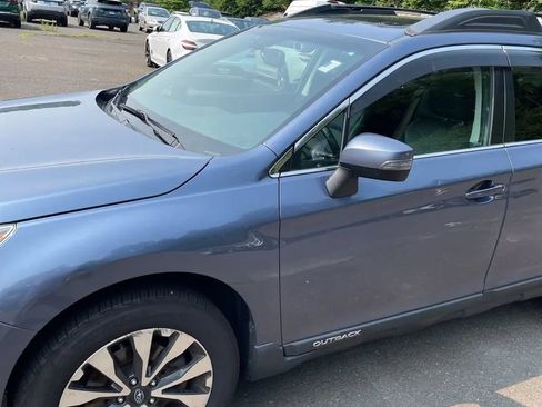 Used 2016 Subaru Outback 3.6R Limited AWD/4WD image 2