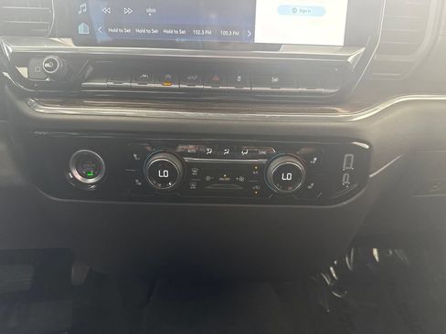 Used 2024 Chevrolet Silverado 1500 LT AWD/4WD image 19