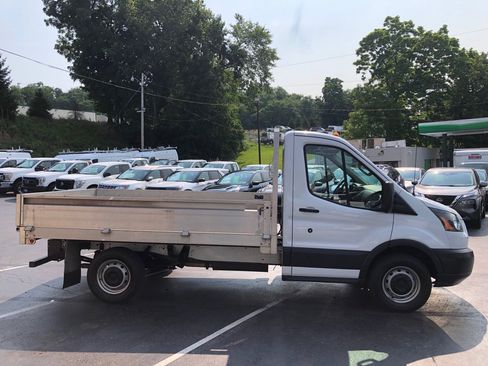 Used 2018 Ford Transit 250 138 RWD image 7