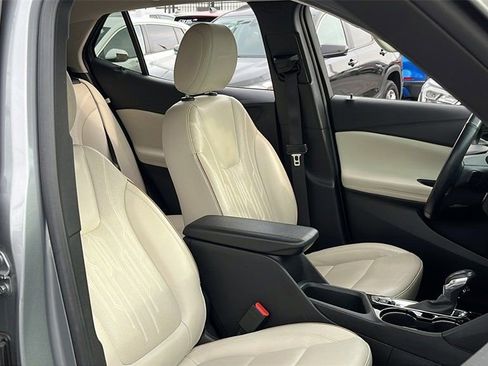 Used 2024 Buick Encore GX Avenir w/ Avenir Convenience Package image 3