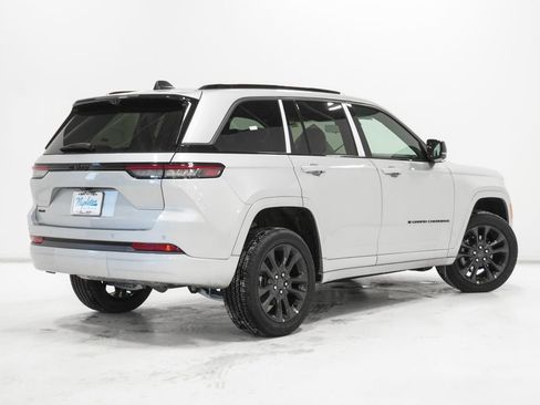 New 2026 Jeep Grand Cherokee Limited image 7