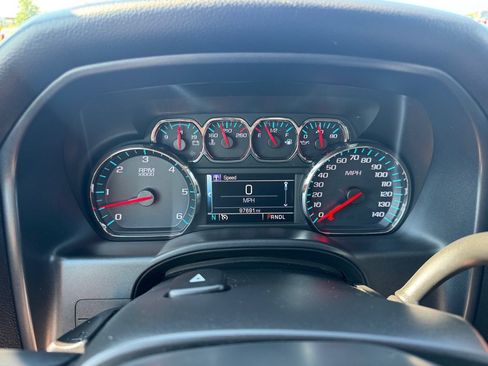 Used 2018 Chevrolet Silverado 1500 LT w/ All Star Edition AWD/4WD image 26