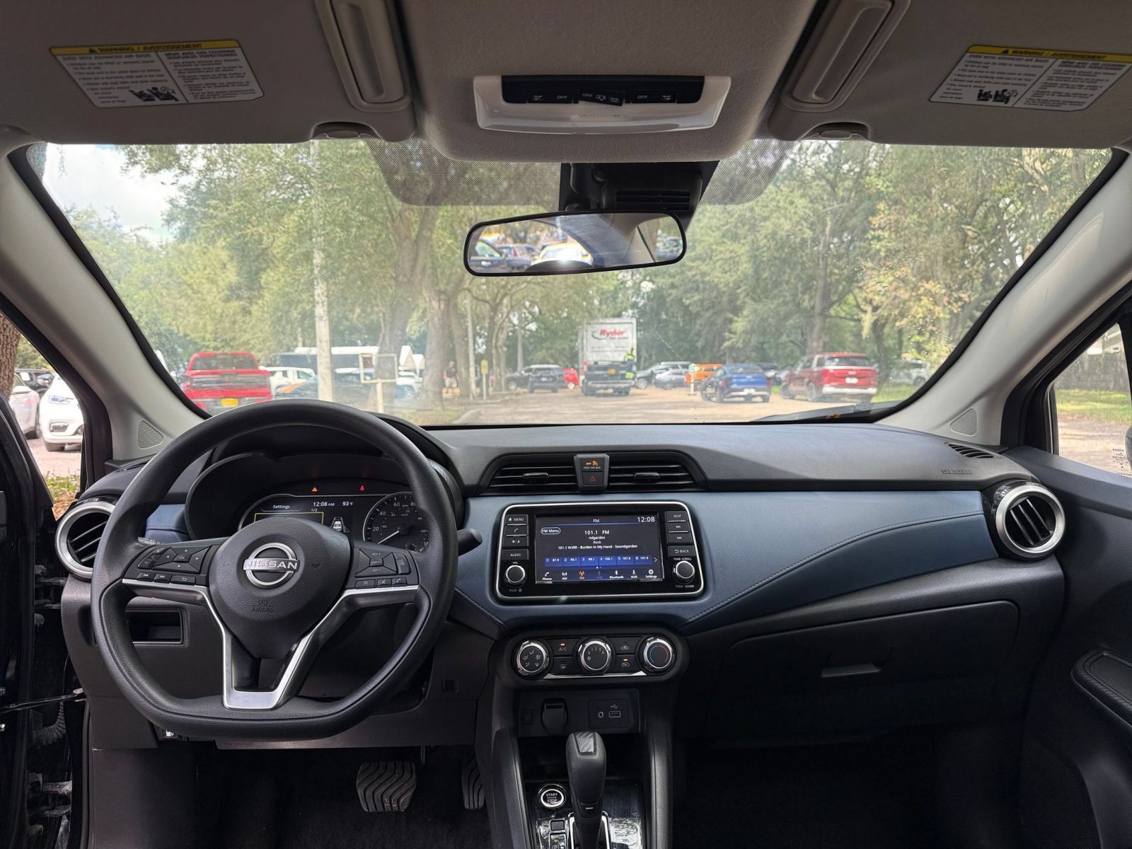 Used 2025 Nissan Versa SV FWD image 29