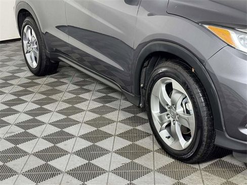 Used 2020 Honda HR-V LX image 12