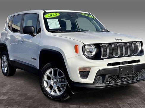 Used 2023 Jeep Renegade Latitude image 11