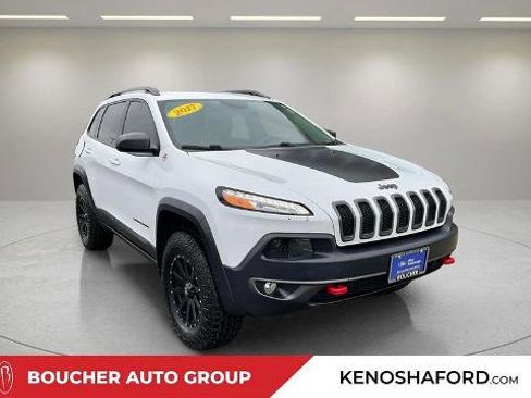 Used 2017 Jeep Cherokee Trailhawk w/ Comfort & Convenience Group image 3