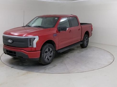 New 2025 Ford F150 Lightning Flash AWD/4WD image 18