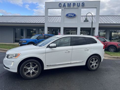 Used 2014 Volvo XC60 T6 image 2