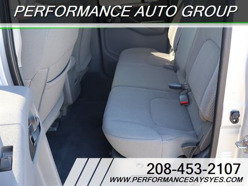 Used 2019 Nissan Frontier SV AWD/4WD image 15