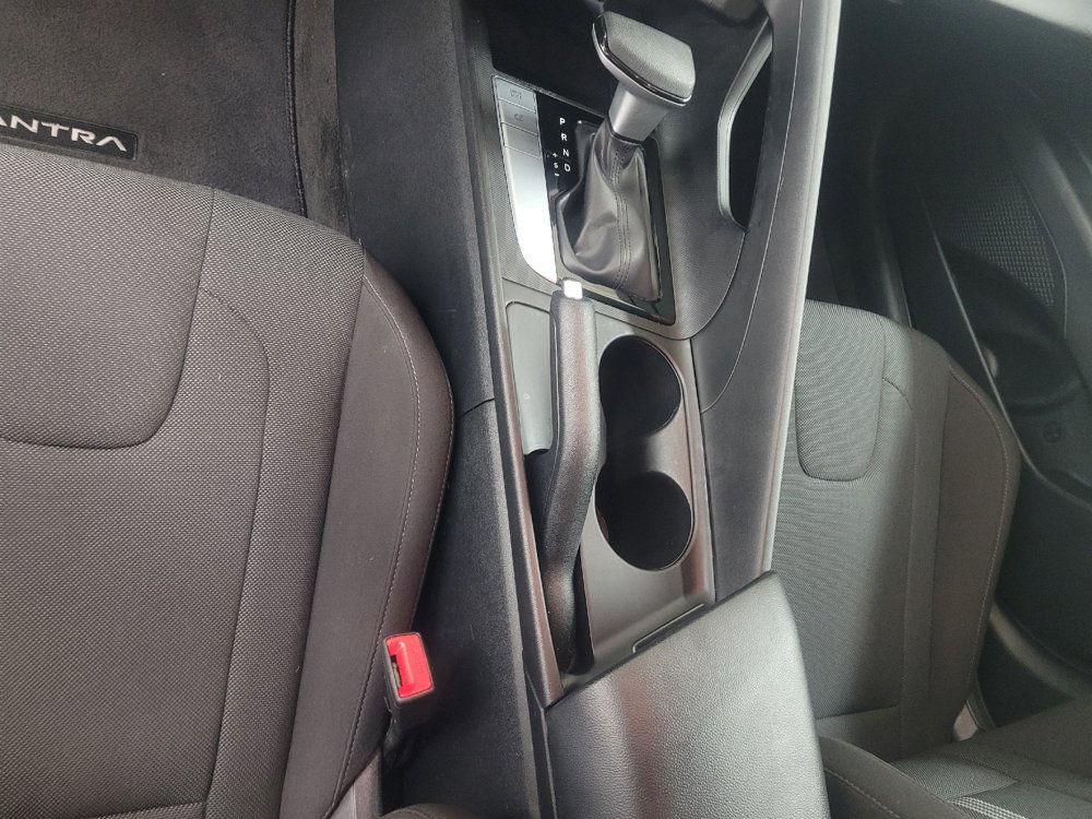 Used 2024 Hyundai Elantra SE FWD image 26