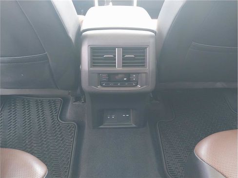 Used 2023 Volkswagen Atlas SEL Premium AWD/4WD image 12