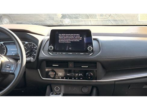 Used 2023 Nissan Rogue SV AWD/4WD image 17