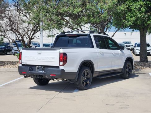 New 2026 Honda Ridgeline Black Edition image 3