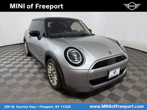 Certified 2025 MINI Cooper S image 1
