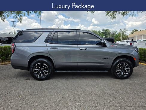 Used 2021 Chevrolet Tahoe Z71 w/ Luxury Package AWD/4WD image 6