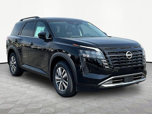 New 2026 Nissan Pathfinder SL AWD/4WD image 3