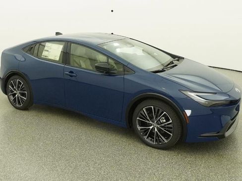 New 2026 Toyota Prius XLE image 12