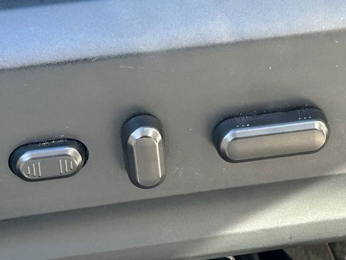 Used 2017 Ford Expedition Limited image 40