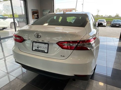 Used 2019 Toyota Camry LE FWD image 5