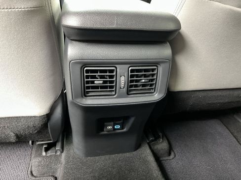 Used 2022 Toyota RAV4 XLE w/ XLE Grade Weather Package AWD/4WD image 11