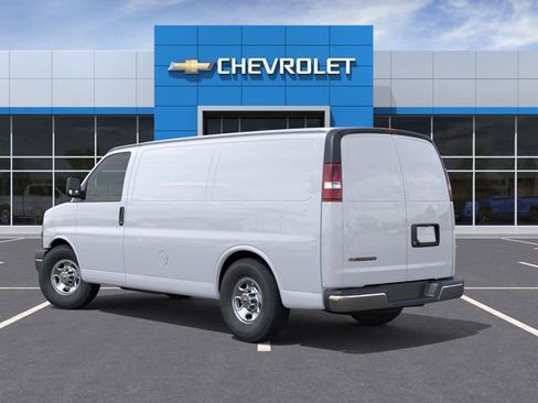 New 2026 Chevrolet Express 3500 RWD image 3