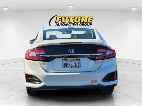 Used 2019 Honda Clarity Plug-In Hybrid image 8