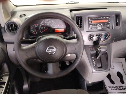 Used 2017 Nissan NV200 S image 30