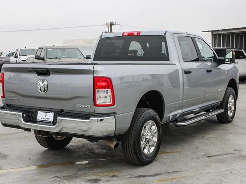Used 2024 RAM 2500 Big Horn AWD/4WD image 9