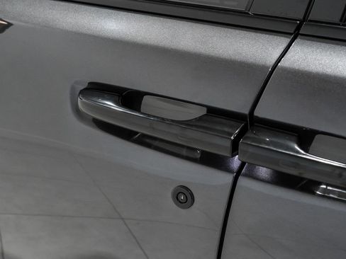 Used 2022 Rolls-Royce Cullinan w/ Cullinan Package AWD/4WD image 53