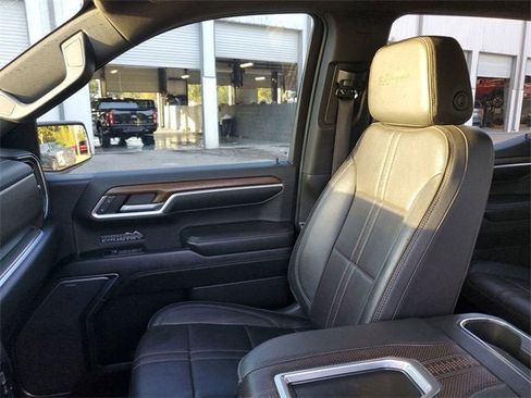 Used 2022 Chevrolet Silverado 1500 High Country w/ High Country Premium Package image 32