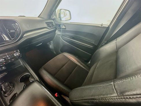Used 2021 Dodge Durango GT image 11
