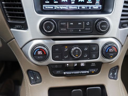 Used 2019 GMC Yukon SLT image 16