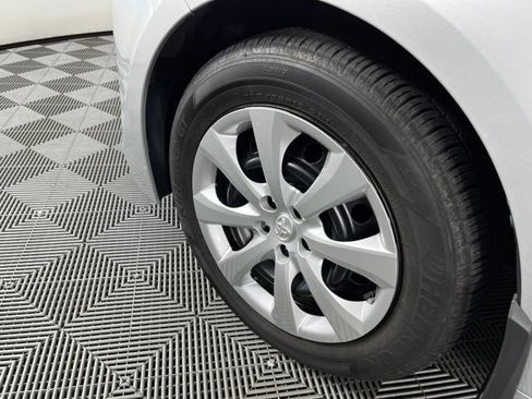 Used 2025 Toyota Corolla LE FWD image 14