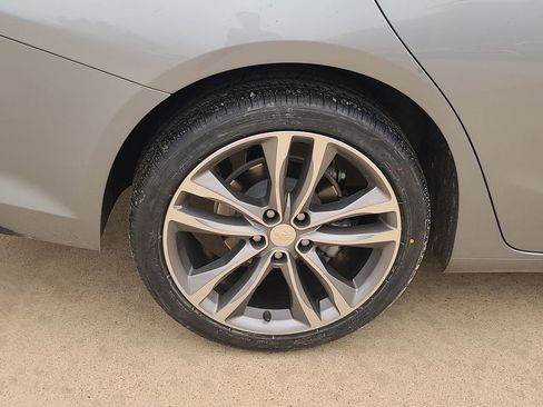 Used 2024 Chevrolet Malibu LT FWD image 6