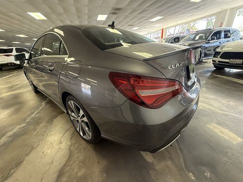 Used 2018 Mercedes-Benz CLA 250 image 8