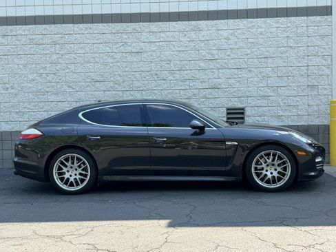 Used 2010 Porsche Panamera 4S AWD/4WD image 17