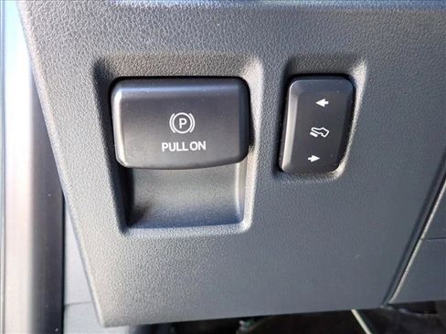 Used 2022 Ford F150 Lariat AWD/4WD image 18