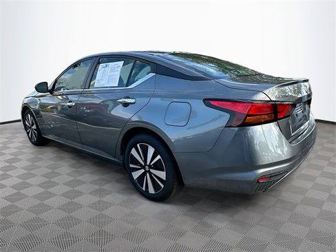 Used 2022 Nissan Altima 2.5 SV image 5