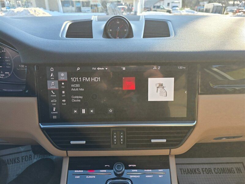 Used 2019 Porsche Cayenne AWD/4WD image 7