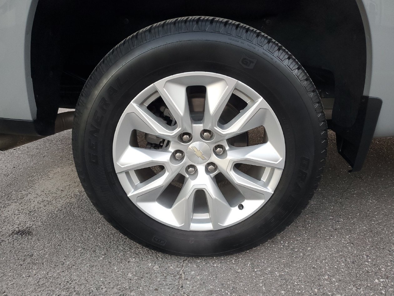 Used 2024 Chevrolet Silverado 1500 Custom RWD image 5