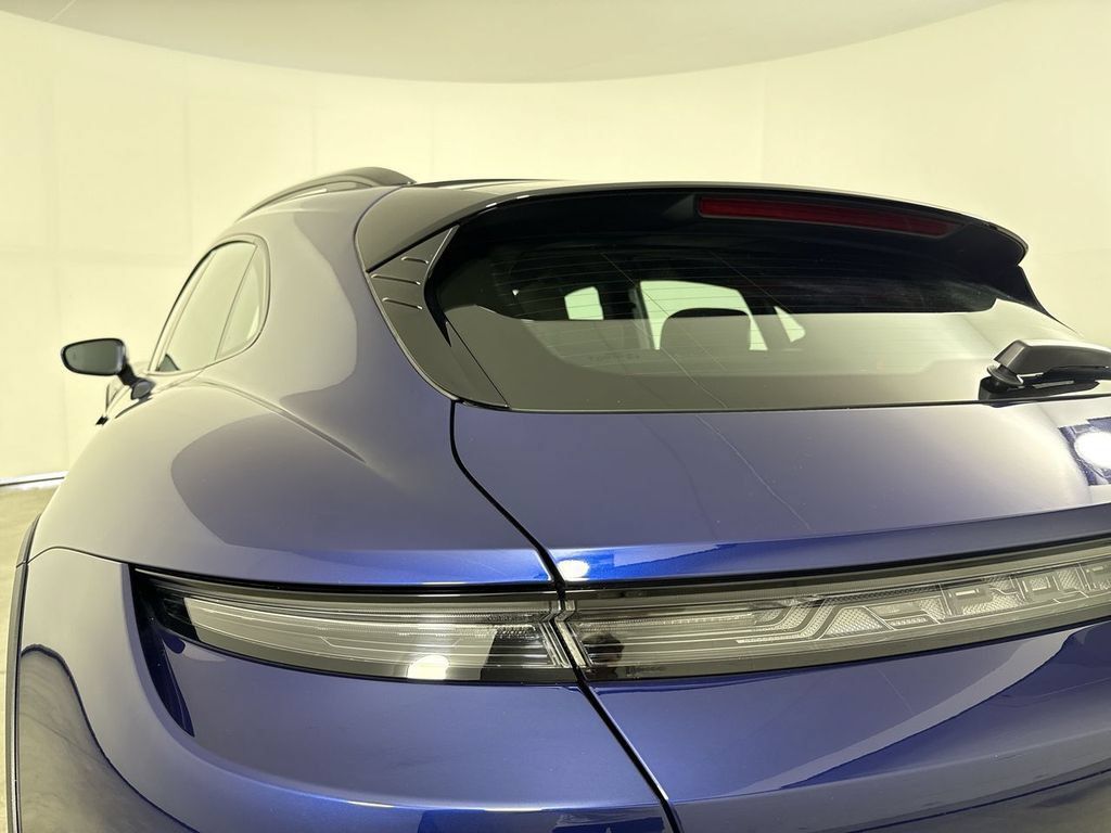 Certified 2023 Porsche Taycan 4 Cross Turismo AWD/4WD image 17