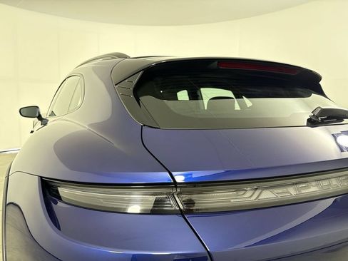 Certified 2023 Porsche Taycan 4 Cross Turismo AWD/4WD image 17