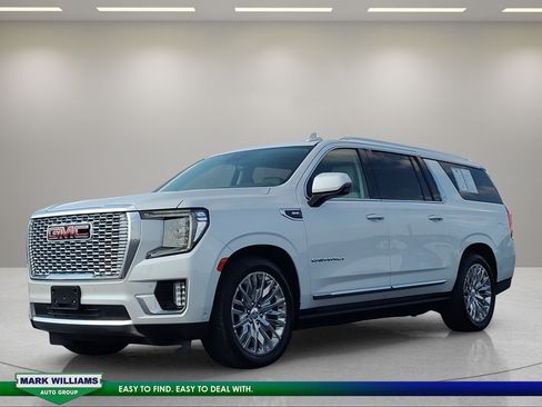 Used 2024 GMC Yukon XL Denali w/ Denali Reserve Package AWD/4WD image 8